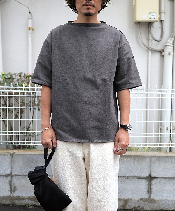 セントジェームス/Saint James　TEE LOOSE - SOLID TAUPE(トープ)