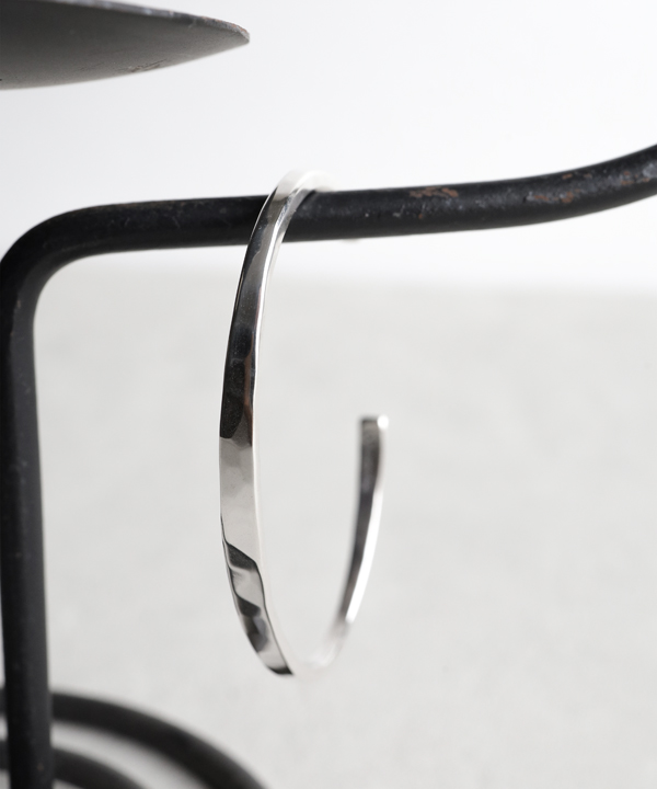 スチュードベイカーメタルズ/STUDEBAKER METALS　Fineline WORKSHOP CUFF - POLISHED / Sterling Silver