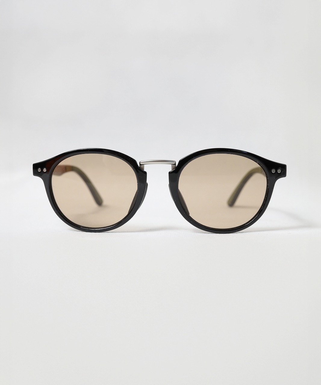 タイマー/TYMER   OLIVER - Gloss Black/Light Brown