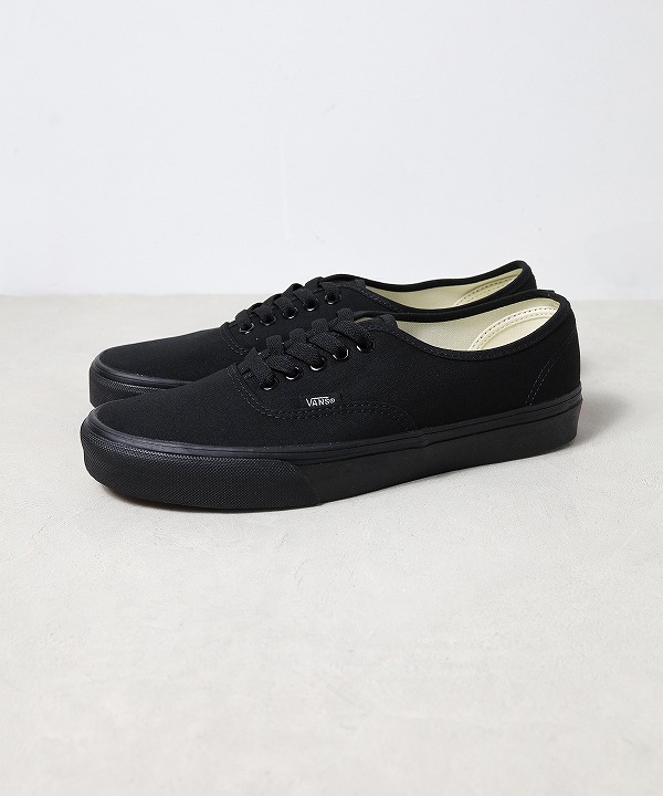 バンズ/VANS　Ua Authentic