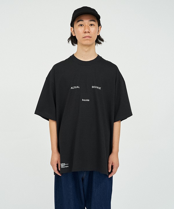 フレッシュサービス × アクチュアルソース/FreshService × ACTUAL SOURCE    CORPORATE S/S TEE "ASB"（全２色）