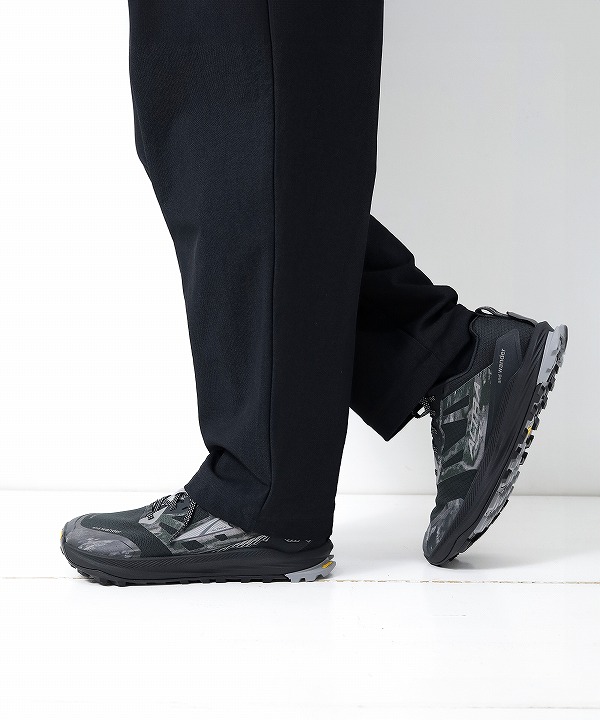 アンドワンダー × アルトラ/and wander × ALTRA    LONE PEAK 9＋