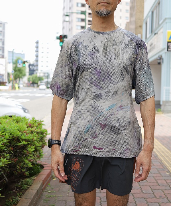 アンドワンダー × アルトラ/and wander × ALTRA     graphic SS T