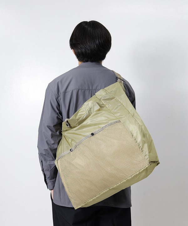 バーラップアウトフィッター/BURLAP OUTFITTER    FOLDING SHOULDER TOTE（全２色）