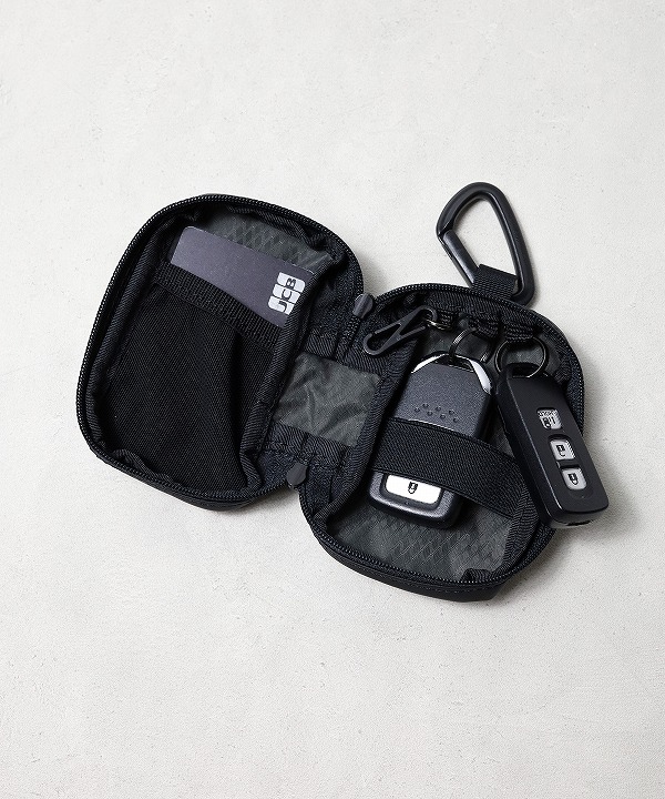 シー/CIE   GRID3 KEY CASE - L