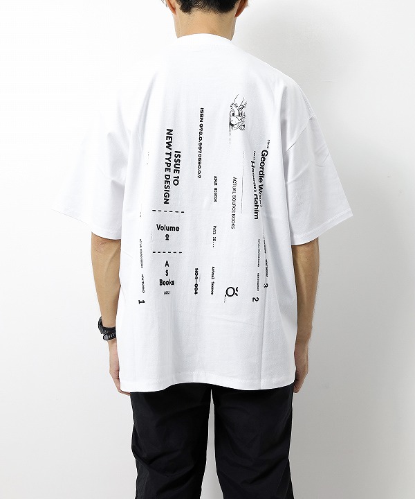 フレッシュサービス × アクチュアルソース/FreshService × ACTUAL SOURCE    CORPORATE S/S TEE "BOOK STACK"（全２色）