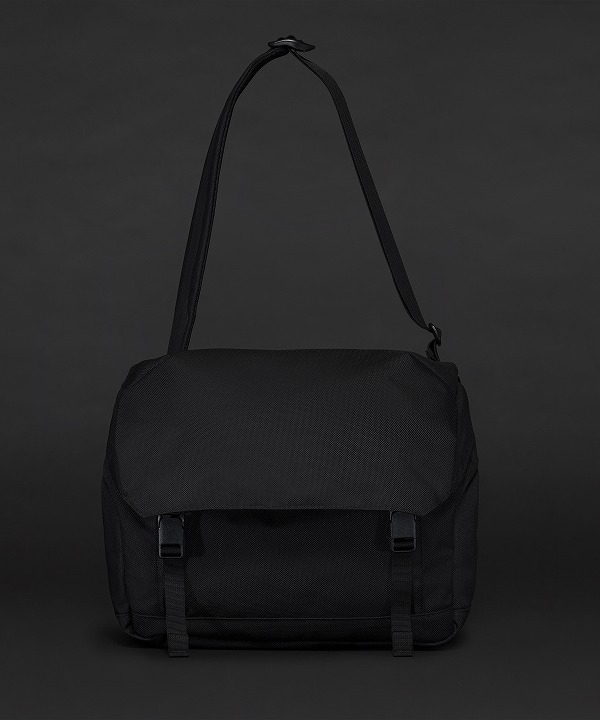 モノリス/MONOLITH　SHOULDER PRO FLAP M