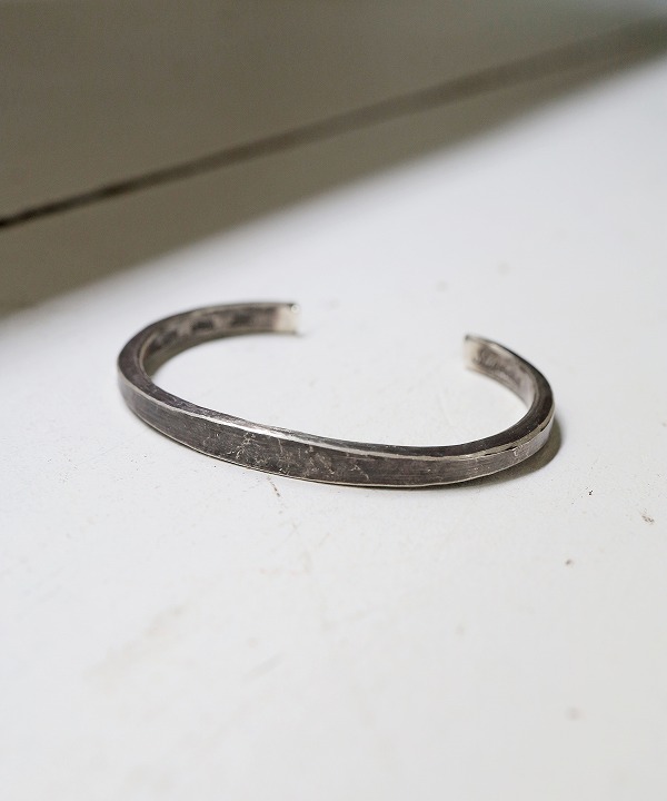 スチュードベイカーメタルズ/STUDEBAKER METALS　WORKSHOP CUFF - WORK PATINA / Sterling Silver