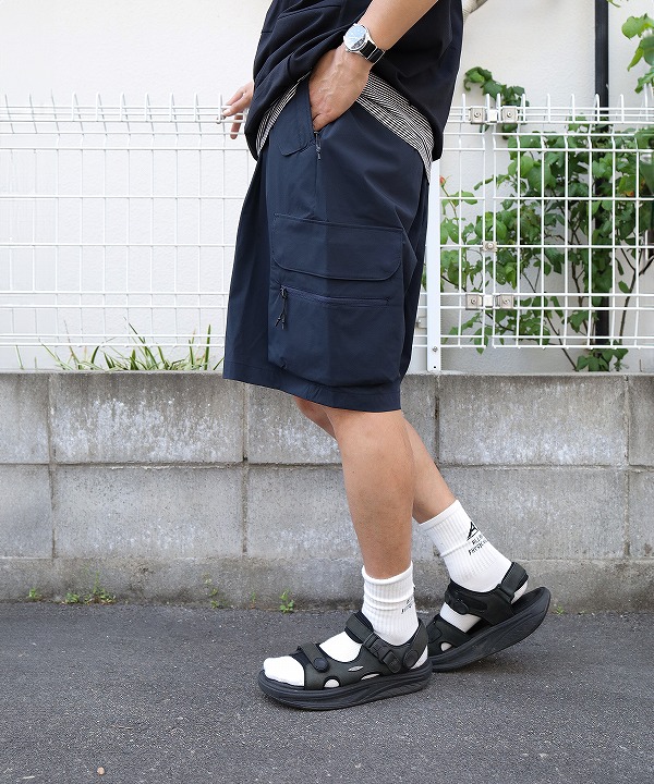 プラスフェニックス/+phenix   TECH WIDE CARGO SHORTS（全2色）