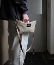 バッグスインプログレス/BAGSINPROGRESS   Fannypack Crossbody J - Spidelon rip