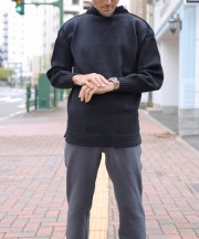 ガンジーウーレンズ/Guernsey Woollens   TRADITIONAL GUERNSEY JUMPER（全2色）【MAPSの定番】