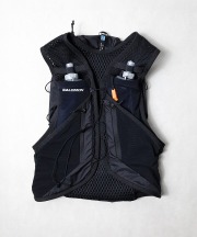 訳あり＝トップブランドのサロモンブランドの上級ストック１２３ｃｍを激安で放出！！ オールブラックになって街履きにも最適なサロモンのゴアテックス