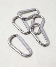 ホワイトマウンテニアリング/White Mountaineering   CARAVINER