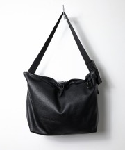メルタム/meltum　Leather Messenger Bag