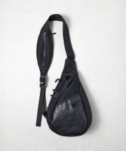 メルタム/meltum　Tyvek One Shoulder Bag