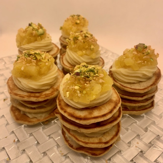 新発売 バナナとパイナップルのパンケーキ