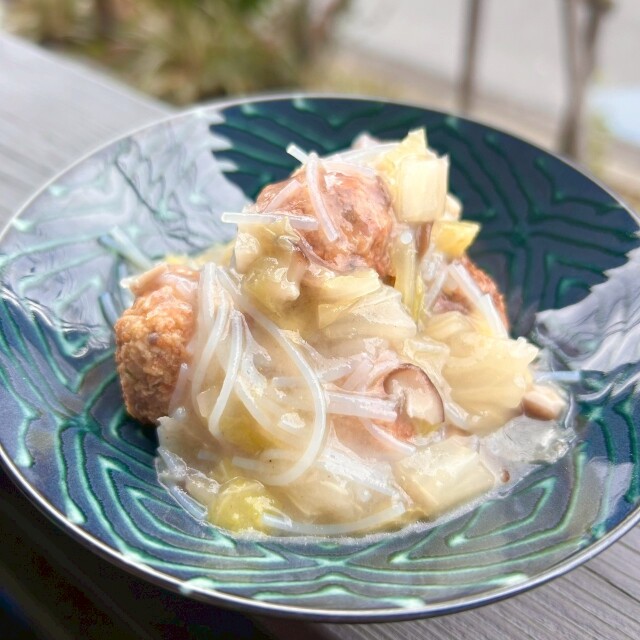 中華風肉団子と春雨の煮込み