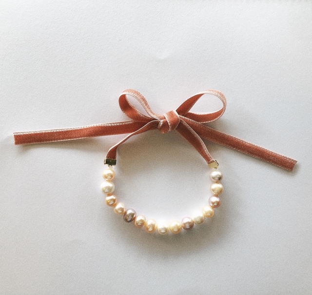 5.ピンク系淡水パール　ダークピンクリボン　（Sサイズ）