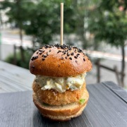サーモンコロッケバーガー