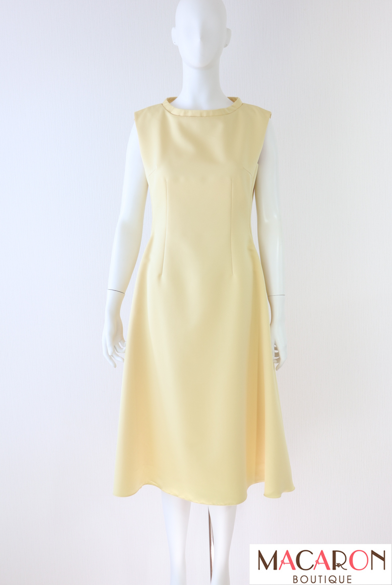 DM掲載新品タグ付き【Reneルネ】定価91.300円レースフィット＆フレア38 DM掲載新品タグ付き【Reneルネ】定価91.300円レースフィット＆フレア38