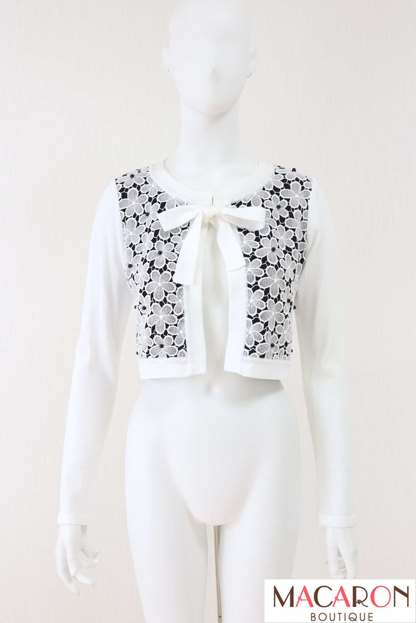 Rene（ルネ）　花柄刺繍レースボレロカーディガン　6312770