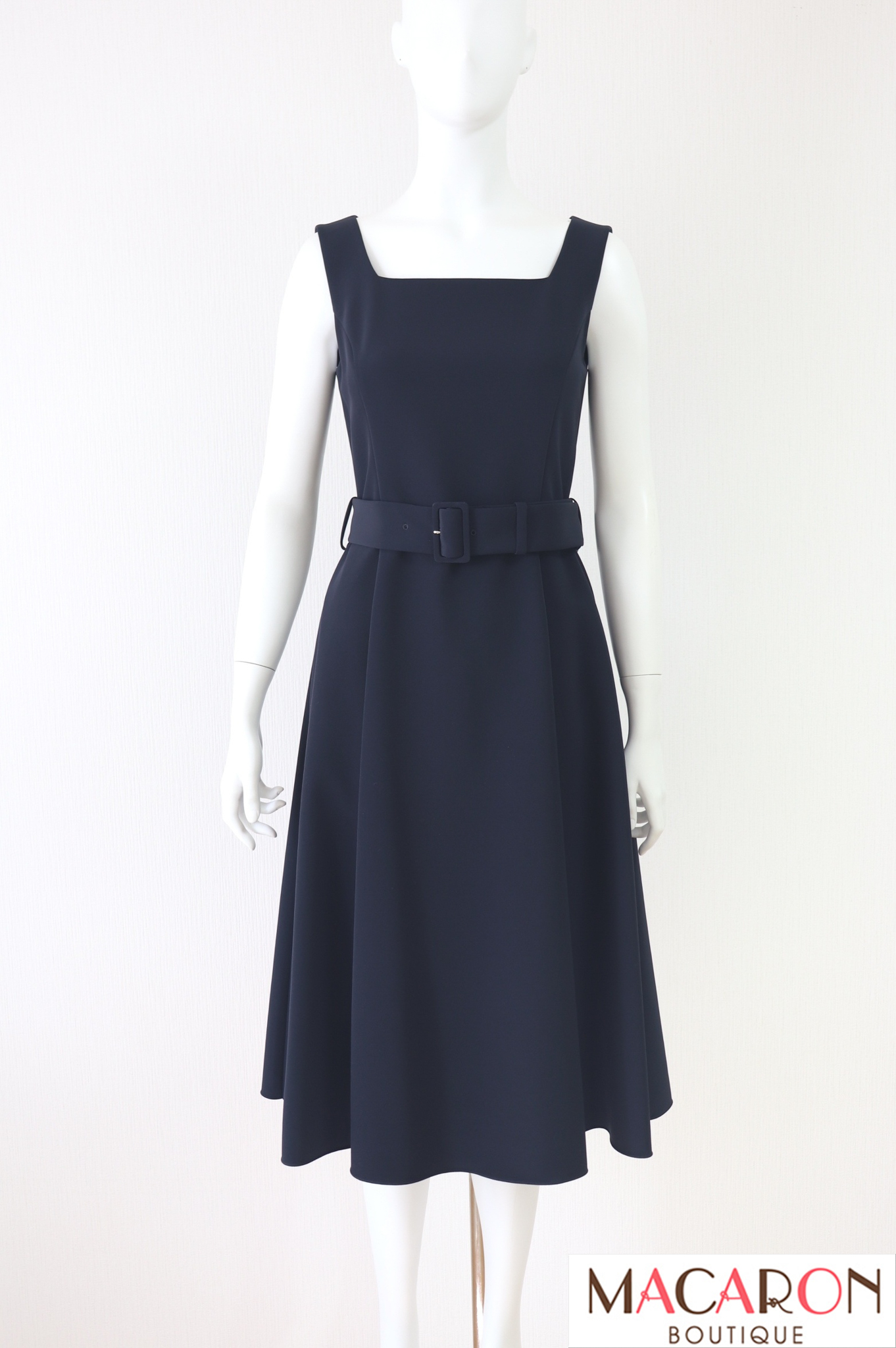 FOXEY NEWYORK(フォクシー） ベルト付フィット＆フレア