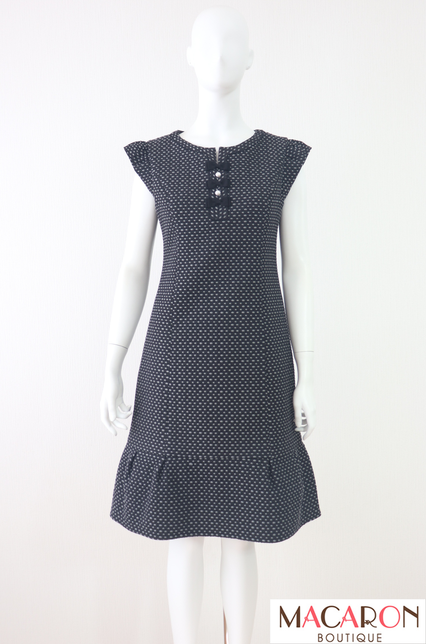 Rene（ルネ）　ドット風刺繍ワンピース　6736200