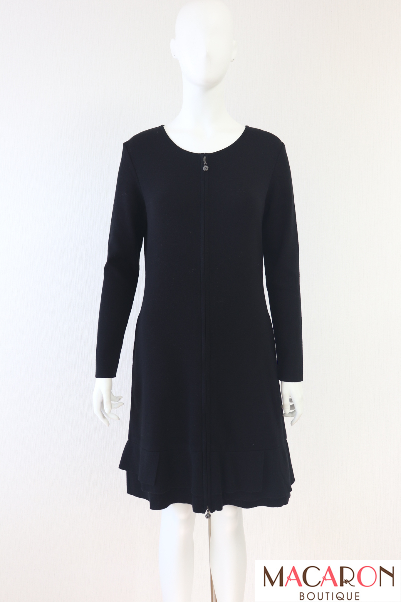 新作DM 掲載新品タグ付き【Reneルネ】定価90,200円ワンピース38 Rene（ルネ） フロントジップアップニットワンピース 5932180