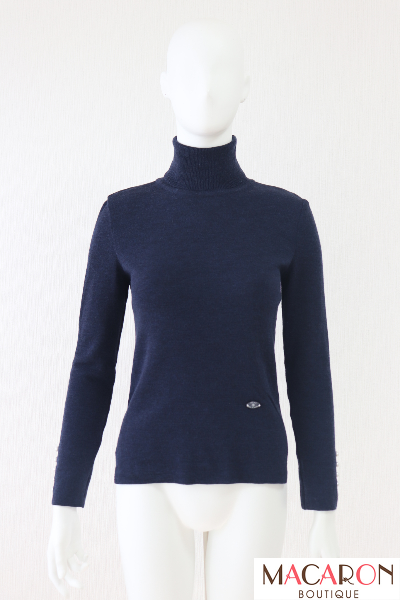 Rene（ルネ）　袖パールタートルネックウールセーター　6332500