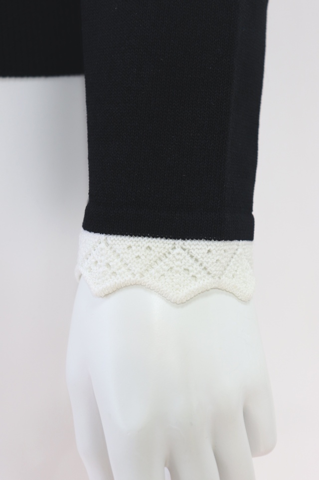 Rene（売れ筋商品|||ルネ）　パールボタンレースフリルニットトップス　6112650　2021年商品　黒/ブラック Rene（ルネ） パールボタンレースフリルニットトップス 6112650