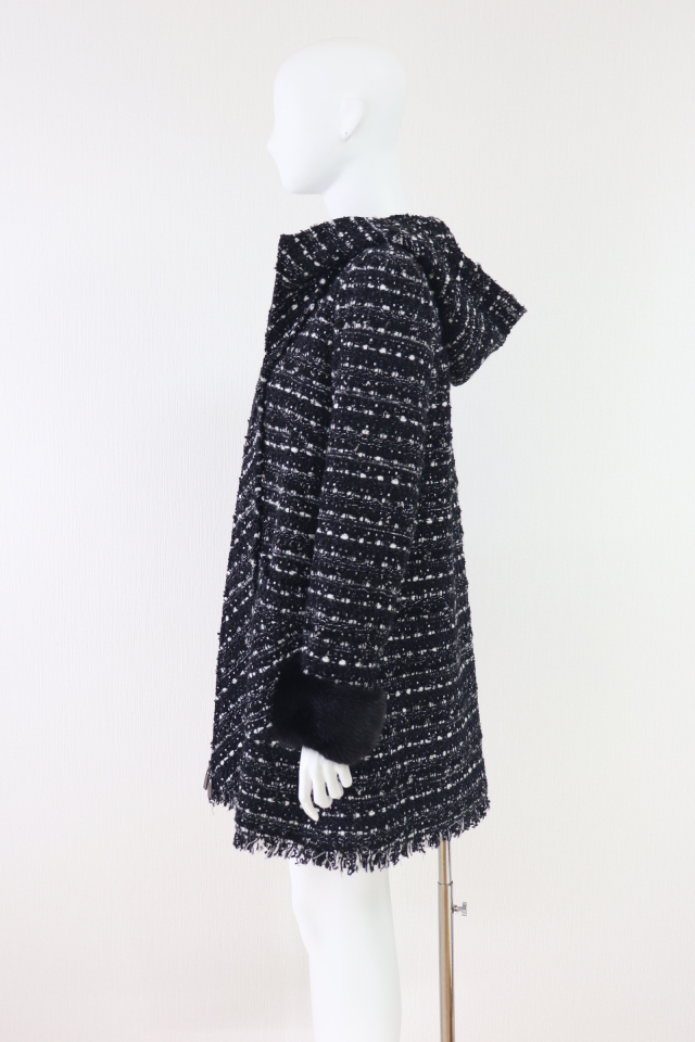 Rene ルネ カメリア×ファーコサージュ ミンクツイードコート Rene ルネ カメリア×ファーコサージュ ミンクツイードコート - メルカリ