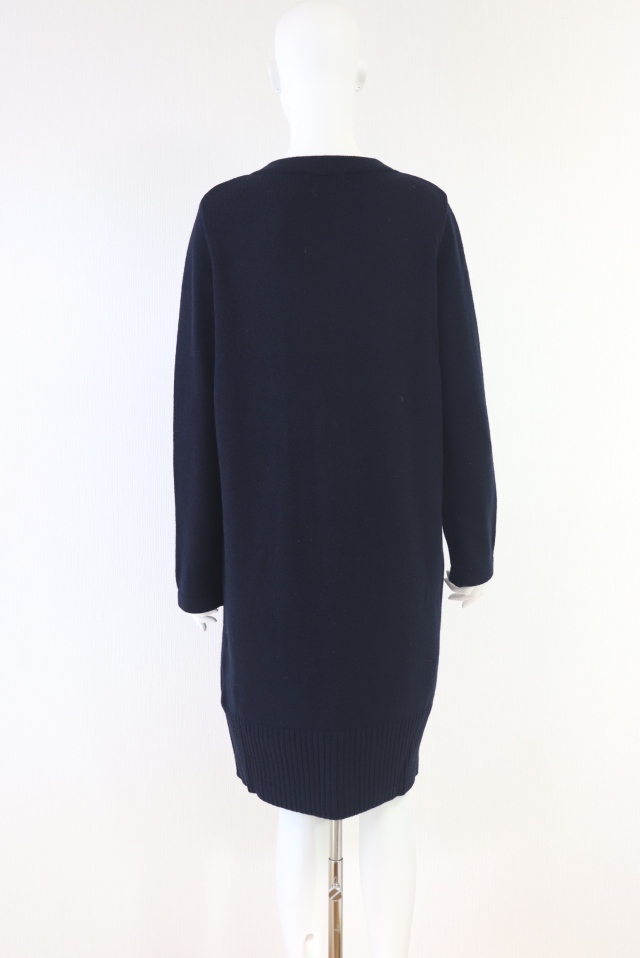 【Reneルネ】新品タグ付き定価42,900円フワフワネイビー カーディガン Reneルネ】新品タグ付き定価42,900円フワフワネイビー カーディガン