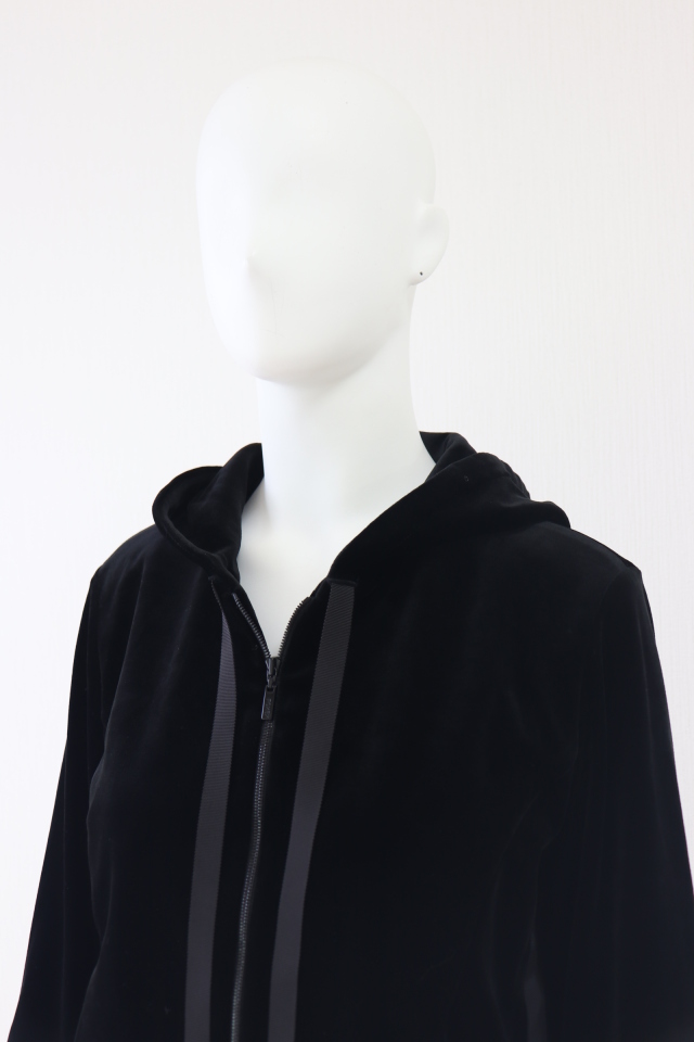 VELOUR NOIR by FOXEY NEWYORK(フォクシー) ストレッチベロアパーカ 43017