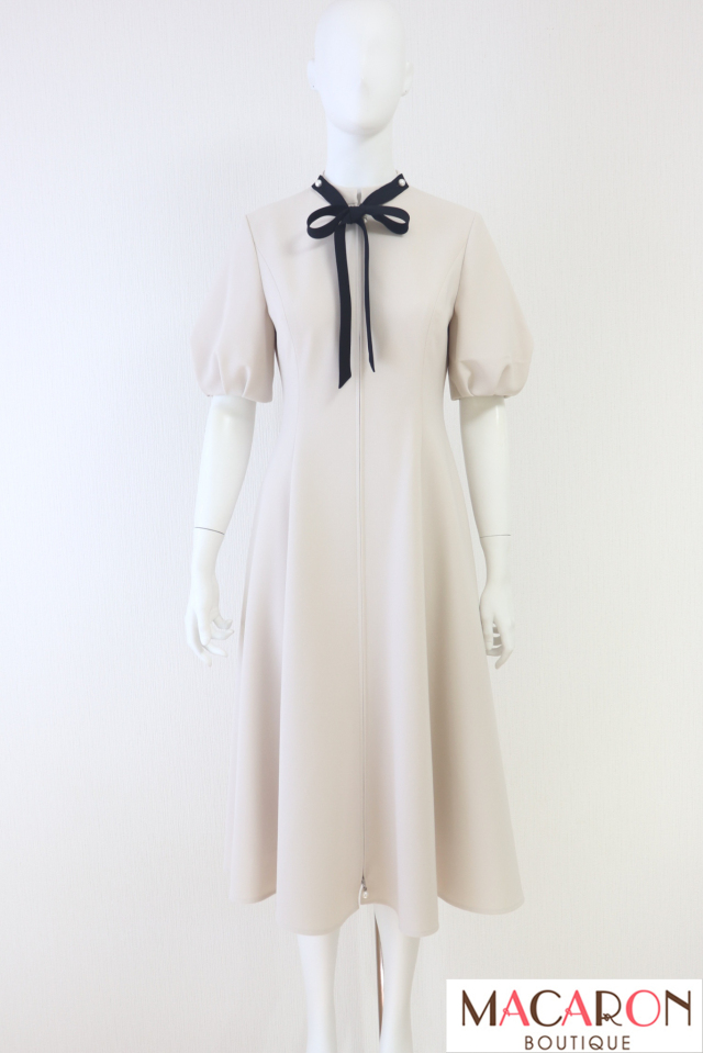 美品★Rene★フレアワンピース キャップスリーブ Aライン ホワイト 38 美品☆Rene☆フレアワンピース キャップスリーブ Aライン ホワイト 38