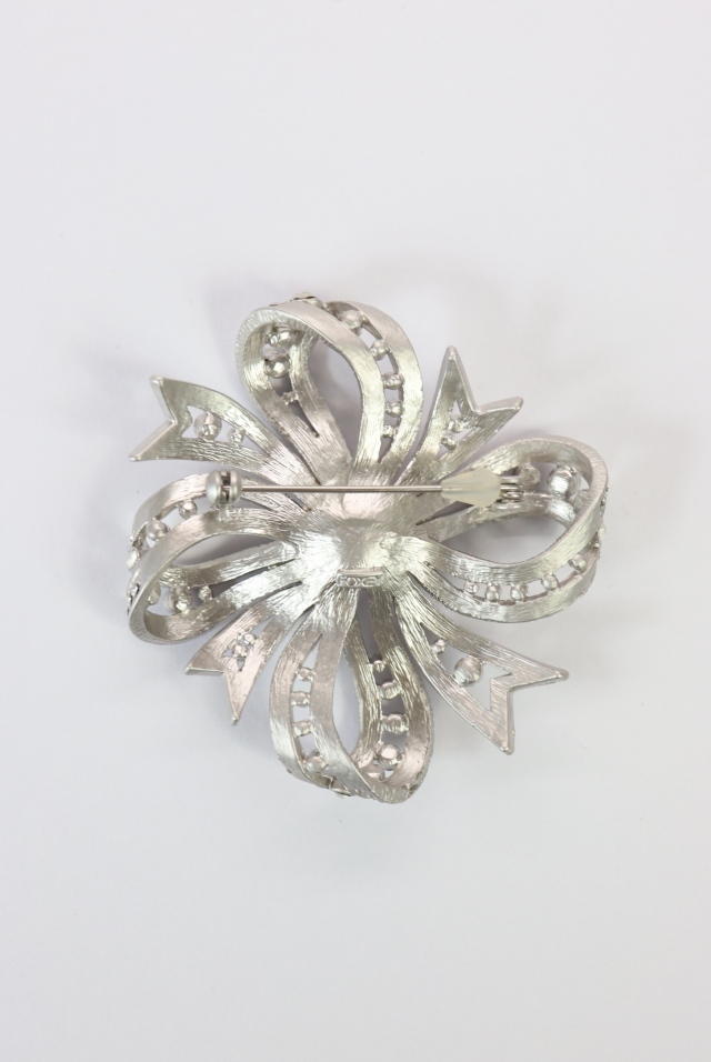 FOXEY BOUTIQUE(フォクシー） リボンブローチ