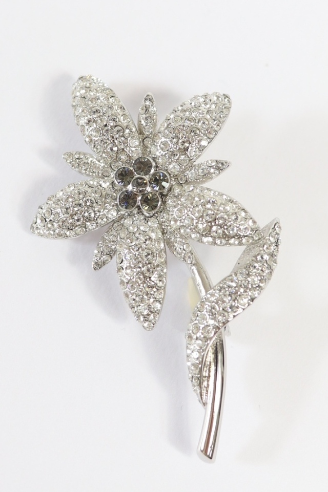 フォクシークリスタルプローチ FOXEY BOUTIQUE(フォクシー） 一輪フラワーブローチ クリア