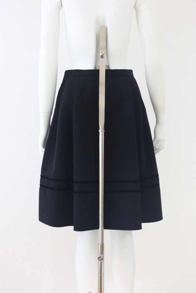 新品同様！FOXEY スカート ティラミス 38 Rene foxey FOXEY NEWYORK(フォクシー) ベロアラインタックフレアスカート 39841