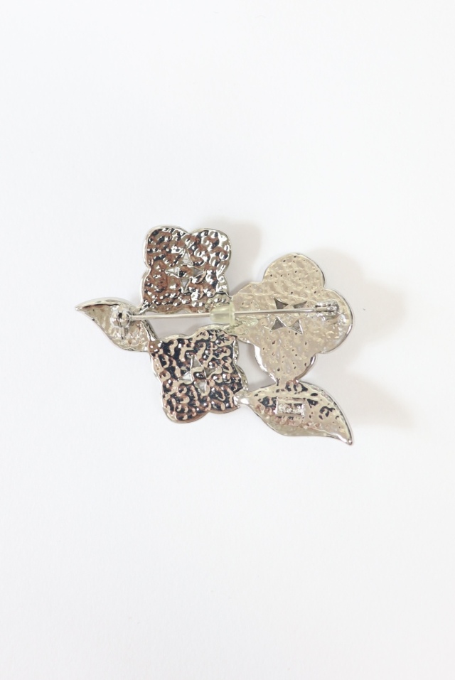 René フラワーモチーフブローチ Rene フラワー モチーフ ラインストーン ブローチ - メルカリ