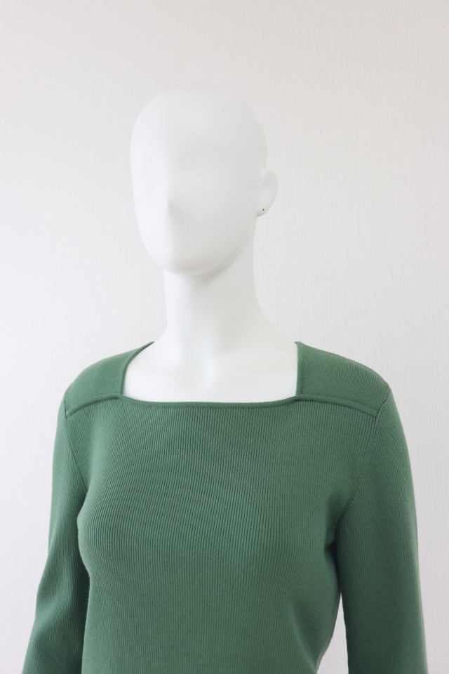 FOXEY BOUTIQUE(フォクシー） グレースウールスクエアネックニット