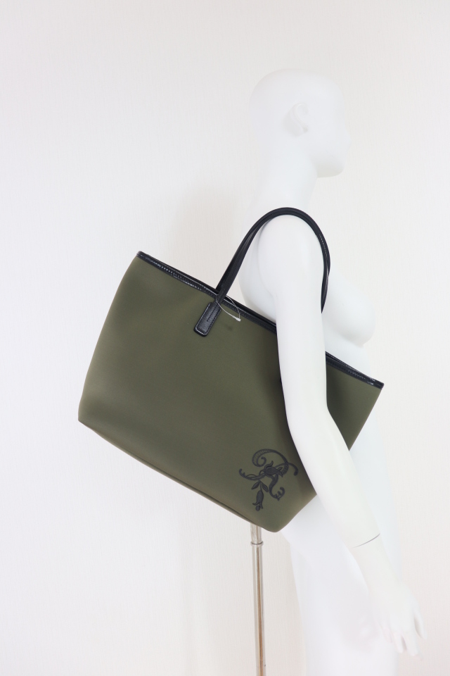 Rene（ルネ） R刺繍入りトートバッグ