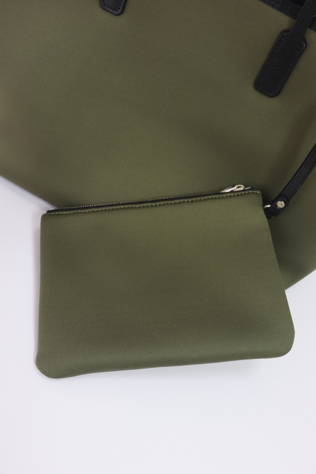 Rene（ルネ） R刺繍入りトートバッグ