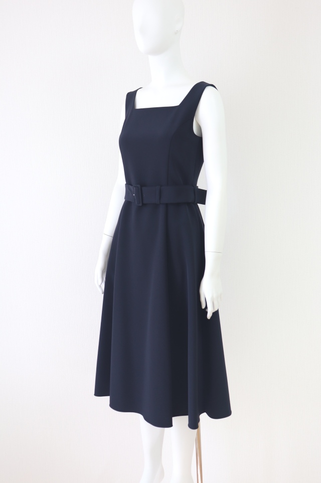 FOXEY NEWYORK(フォクシー） ベルト付フィット＆フレア