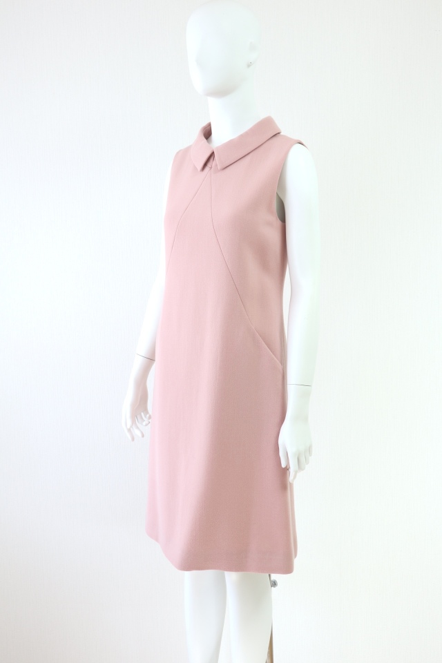 【美品】FOXEY　フォクシー　襟付きノースリーブワンピース　Mサイズ　ピンク 美品】FOXEY フォクシー 襟付きノースリーブワンピース Mサイズ ピンク