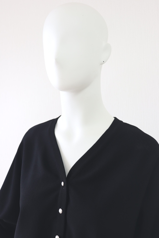 Rene　パールボタンカーディガン　6212510　2022年商品　白/ホワイト　ドルマンスリーブ　売れ筋商品|||ルネ Rene（ルネ） パールボタンカーディガン 6212510