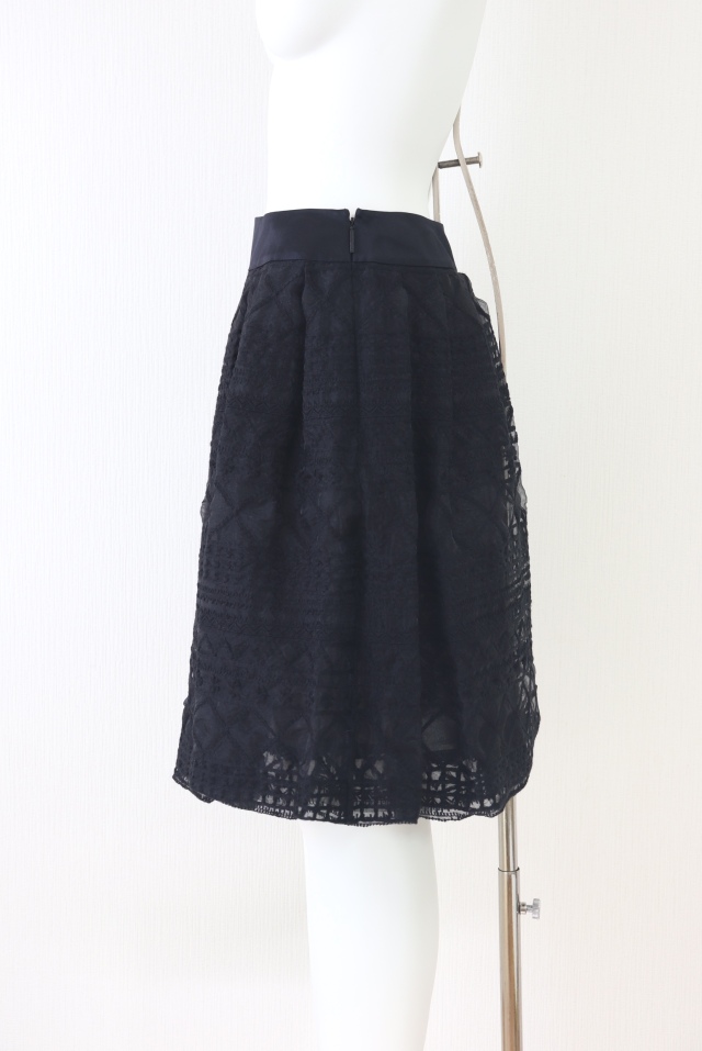 超美品 Rene ルネ バルーン ＆ フレアスカート ネイビー 34 2023 Rene（ルネ） チュール刺繍バルーンスカート 6344310