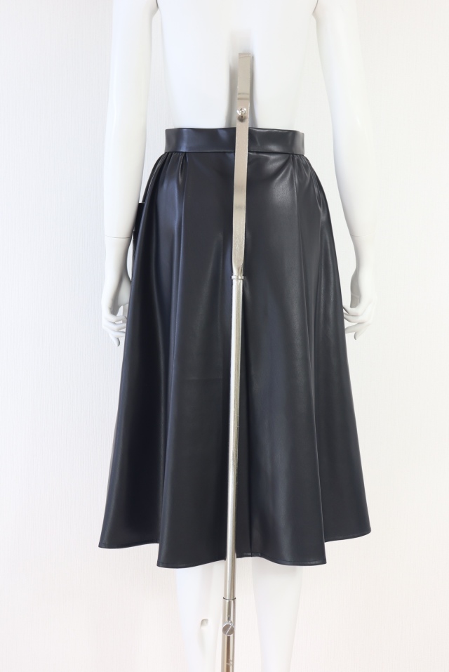 Rene（ルネ） サイドポケットフェイクレザースカート 5334050