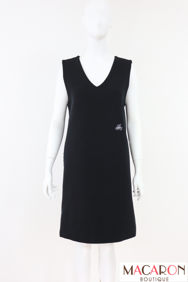 Rene（ルネ）　R刺繍ニットワンピース　6322280
