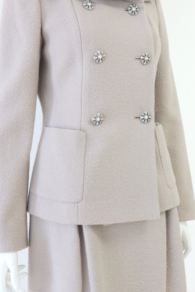 FOXEY BOUTIQUE(フォクシー） ジュエルボタンセットアップスーツ 40422