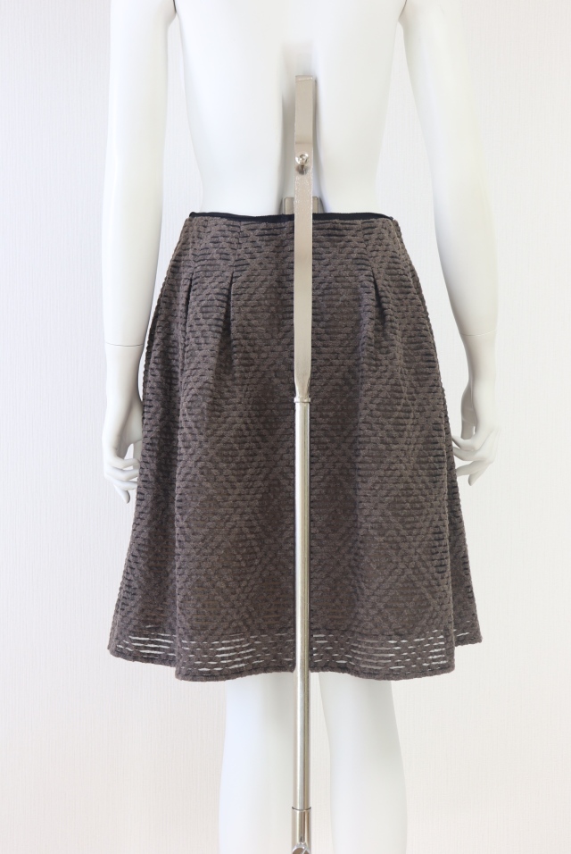 FOXEY　フォクシーブティック　裾チュールニットスカート　40　ブラック FOXEY フォクシーブティック 裾チュールニットスカート 40