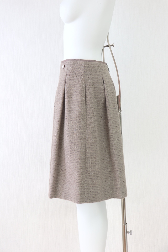 タグ付き✨希少サイズ フォクシー マカロンシック ウールタックスカート 42 タグ付き✨希少サイズ フォクシー マカロンシック ウール